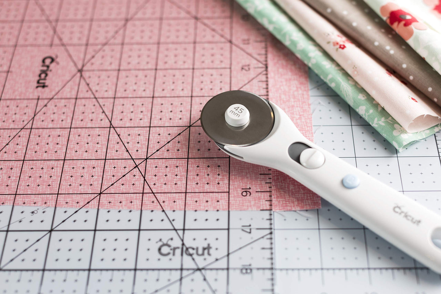 Cricut Self Healing Cutting Mat - Mat for use with TrueControl Knife, Rotary Cutter, Craft Knife, Xacto Knife - 12" x 12" [Blue]