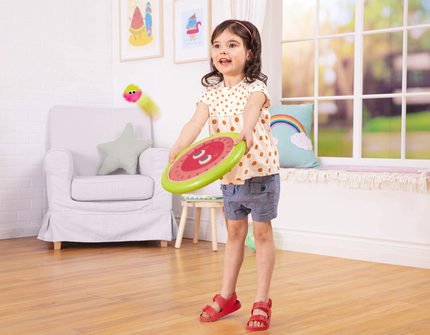 B. toys – Paddle Ball Game – Hand Trampoline Set – Poppin’ Paddles – 2 Bouncy Discs & 2 Balls – Catch & Toss Sports Games for Kids – 3+ Years