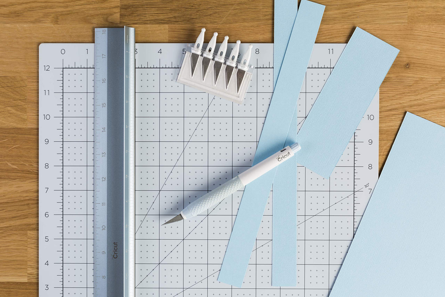 Cricut Self Healing Cutting Mat - Mat for use with TrueControl Knife, Rotary Cutter, Craft Knife, Xacto Knife - 12" x 12" [Blue]