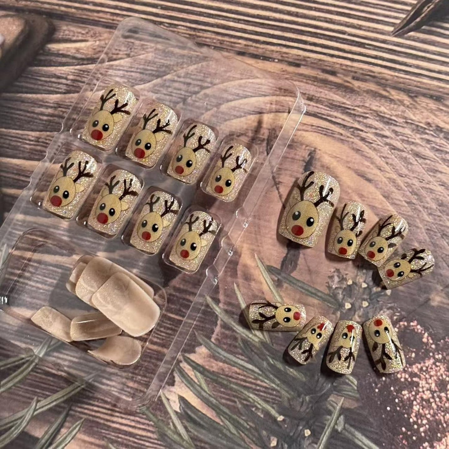 Christmas Press on Nail Short Square Fake Nails Full Cover Gold Glitter Acrylic Artificial with Cute Deer design Stick on Nail Glossy Reusable Xmas False Nails Gel Glue on Nails for Women Holiday24pcs