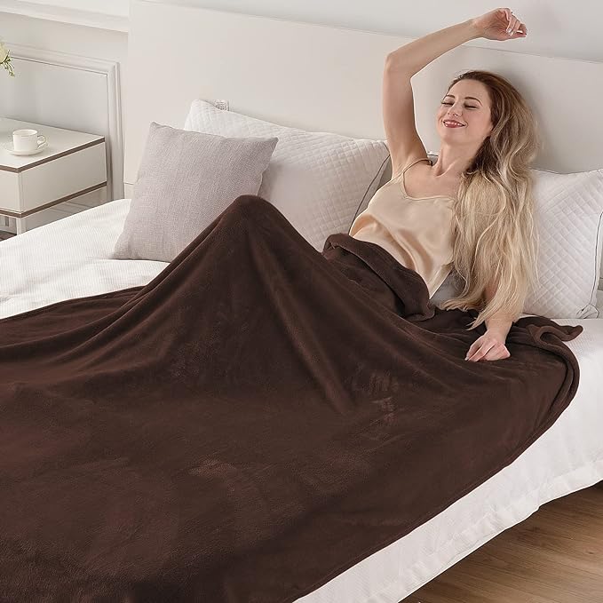 SOCHOW Flannel Fleece Blanket King Size, All Season Lightweight Super Soft Cozy Blanket for Bed or Couch, Brown, 90x108 inches