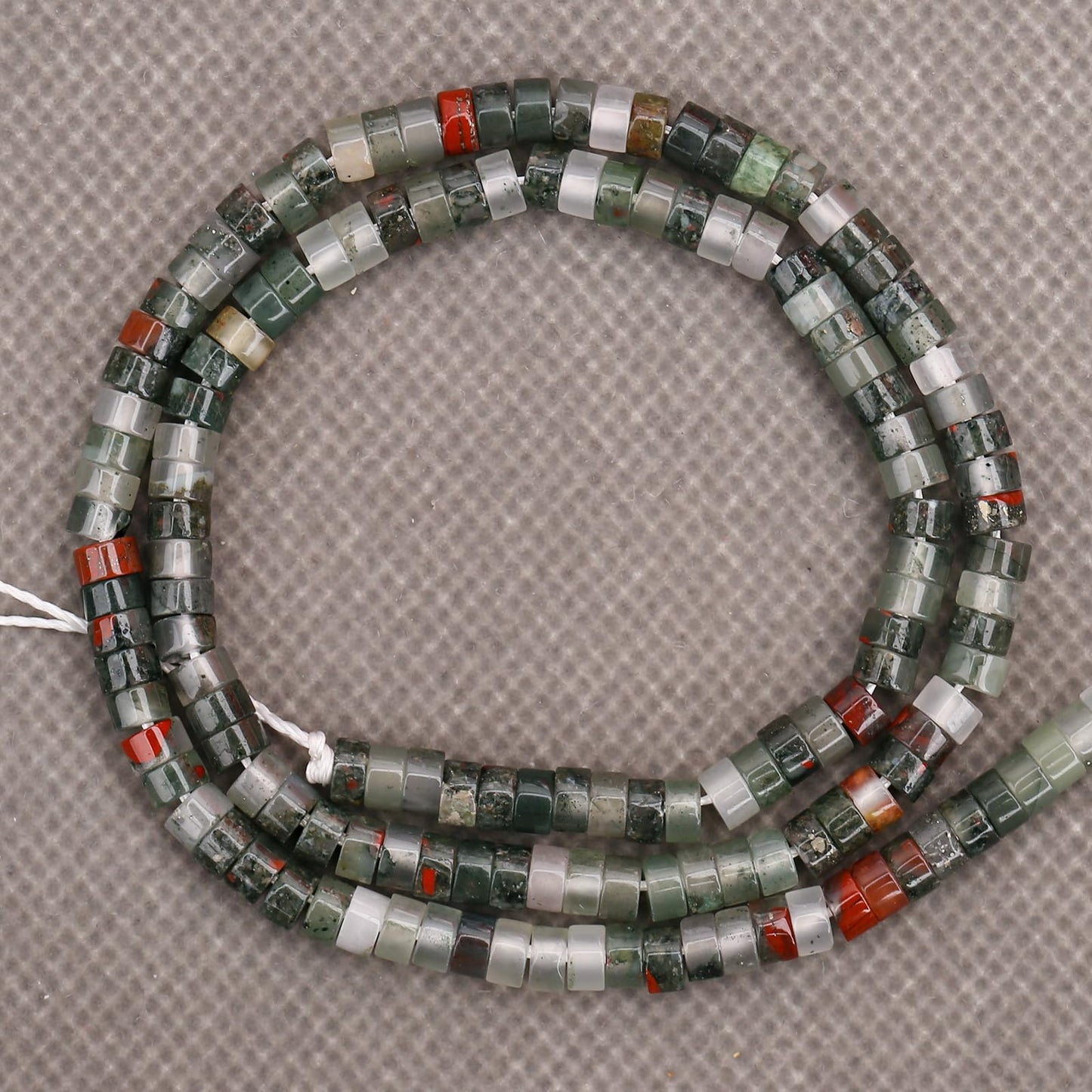 BONNY BOXX 150PCs Natural African Bloodstone Spacer Beads, Loose Semi Precious Flat Round Gemstone Heishi Disc Stone Beads for Beading Jewelry Making 4mm*2mm