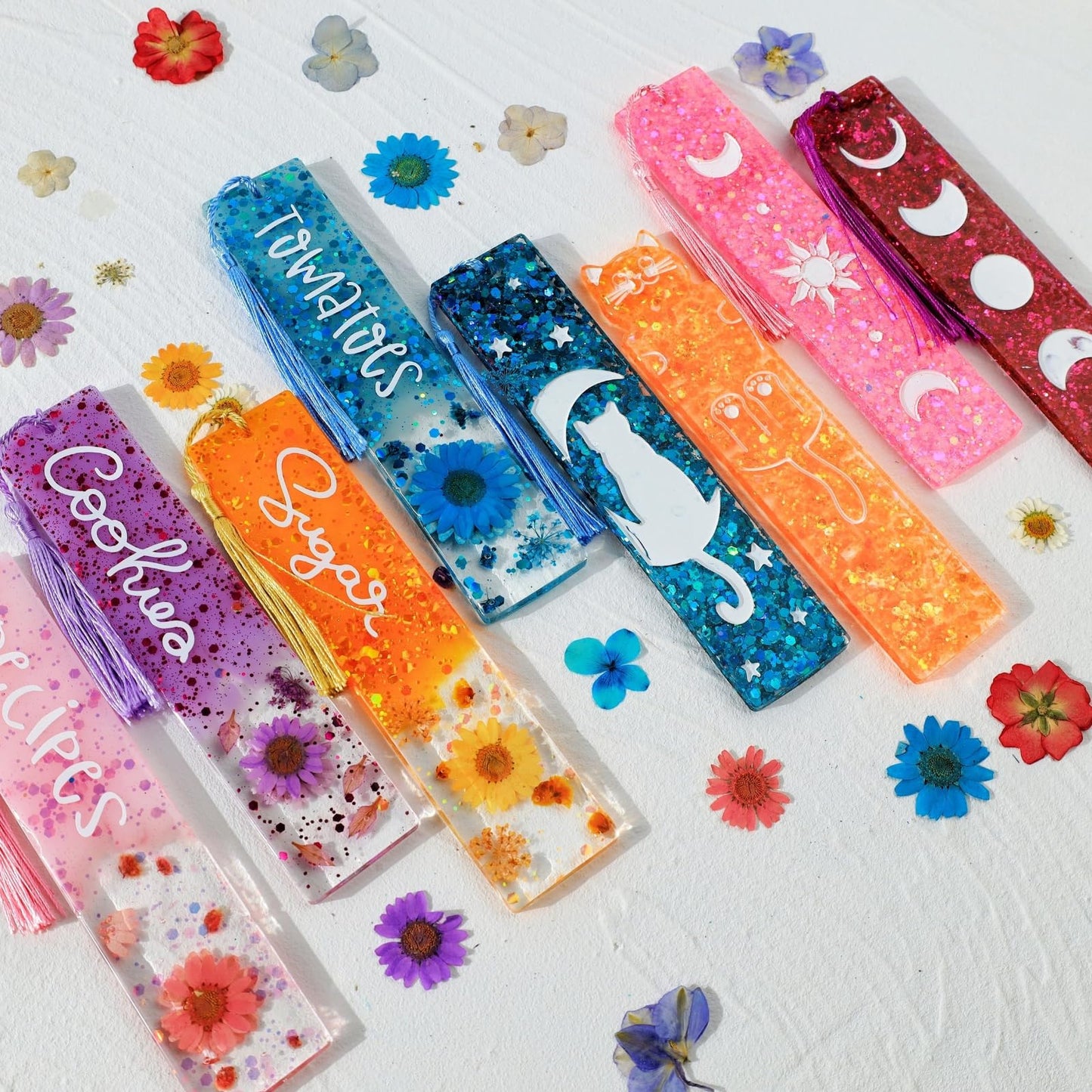 LET'S RESIN Bookmark Resin Molds Silicone 1.5'' Wide, Blank and Cat Moon Pattern Silicone Bookmarks Molds Kit with 20pcs Tassels, Rectangle Bookmark Molds for Epoxy Resin Casting Crafts
