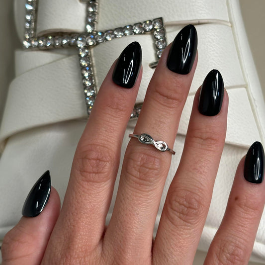 DARK QUEEN Press-On Nails by Lavaa Beauty | Short Almond Black Glossy Nails