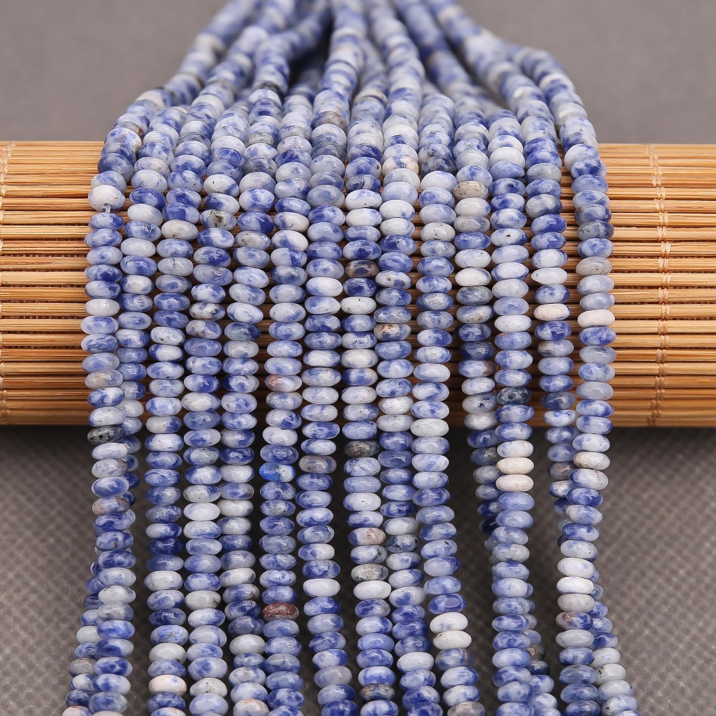 BONNY BOXX 1 Strand (150PCs) Natural 2 * 4mm Blue Dot Rondelle Beads, Natural Abacus Disk Stone Beads Loose Spacer Gemstone for DIY Bracelet Necklace Jewelry Making