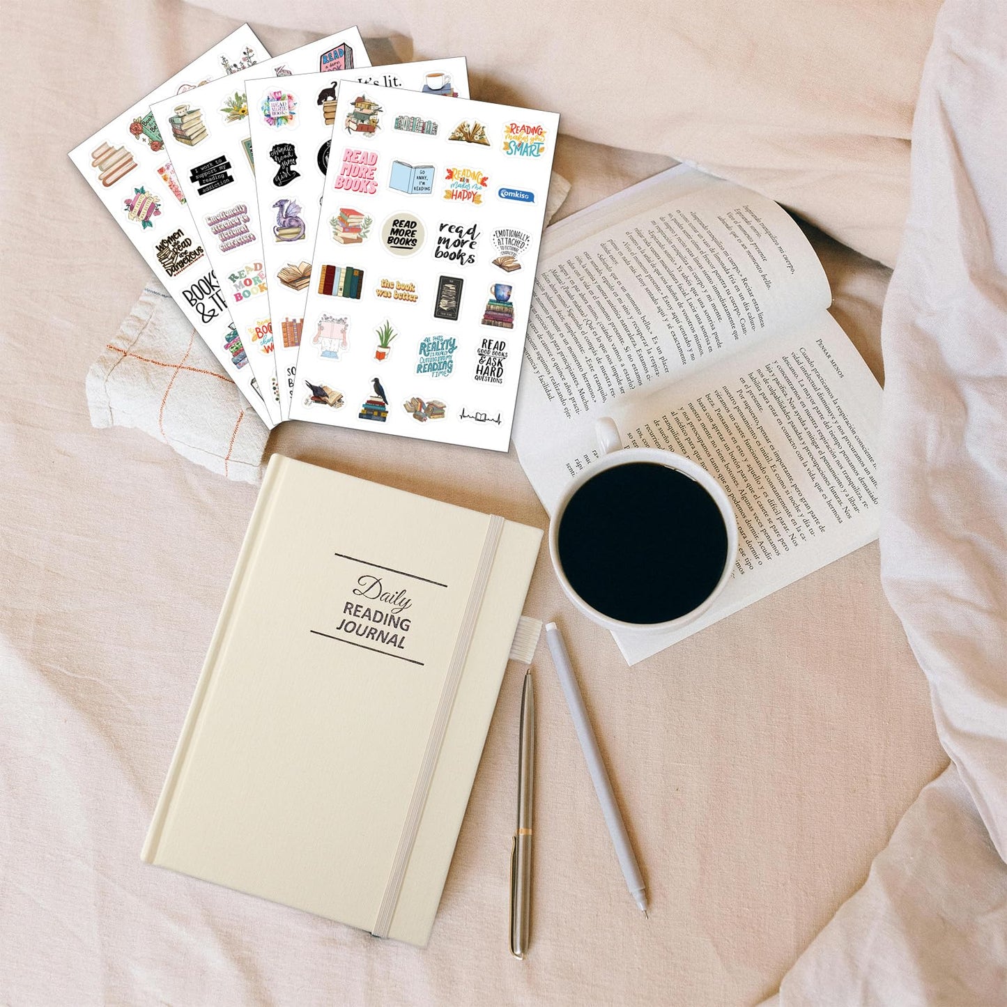 Comkiso Reading Journal for Book Lovers - 75 Book Journal Reading Log for Book Tracking, A5 Linen Book Review Journal with TBR Tracker List, Ratings, Challenges, Prompts, and Index - Beige
