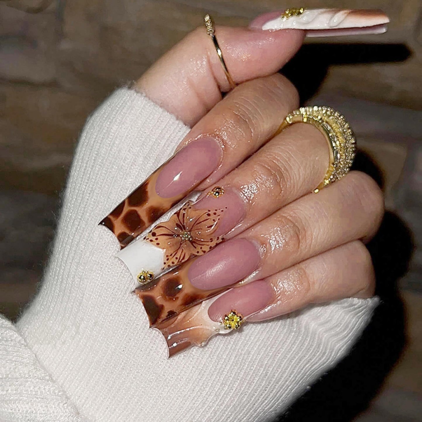 Square Press on Nails Long Fake Nails Brown Artificial Nail Flowers and Leopard Designs Stick on Nail for Women 24pcs