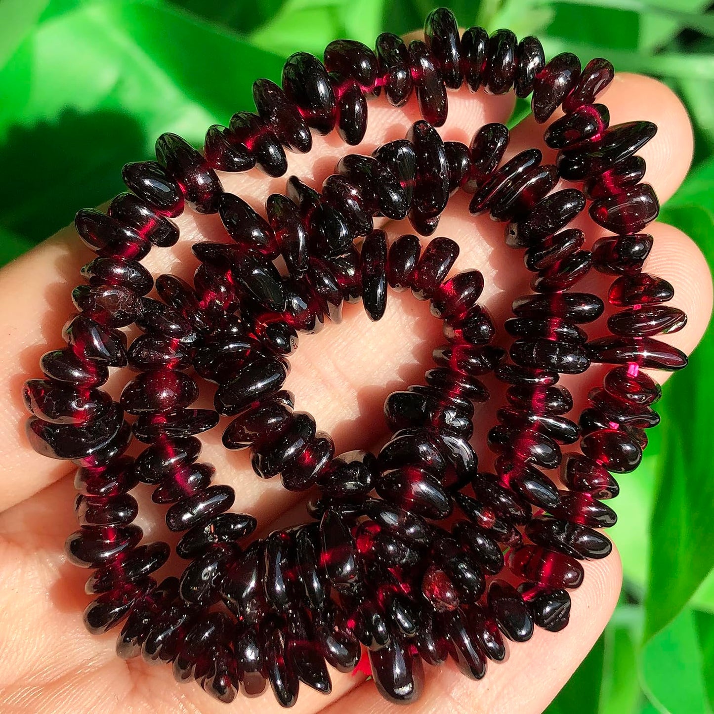 NITOPUPU 30in Garnet Natural Chip Stone Beads 5-8mm About 230pcs, Irregular Drilled Red Bead for Bracelets Jewelry Making Supplies for Adults, DIY Crafts.