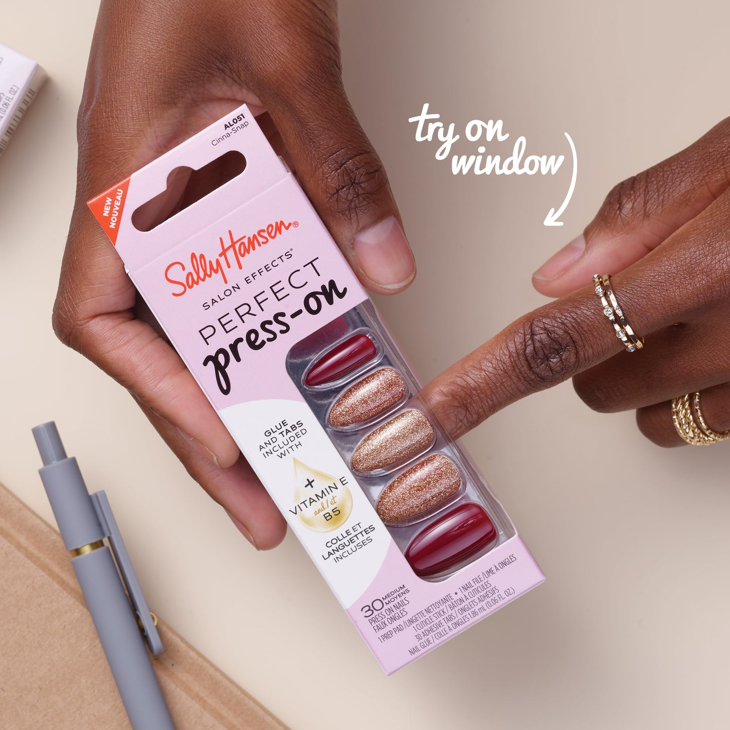 Sally Hansen Salon Effects Perfect Press-On Nails | Square Shape | Easy to Apply, Non-Damaging | 30 Nails, Nail Glue, Adhesive Tabs, File | Squiggle & Wiggle