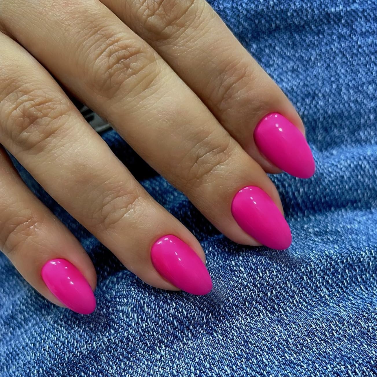 KXAMELIE Hot Pink Press on Nails Short Square&Fushcia Press on Nails Short Oval For Beach Party Daily Decoration in 48 PCS