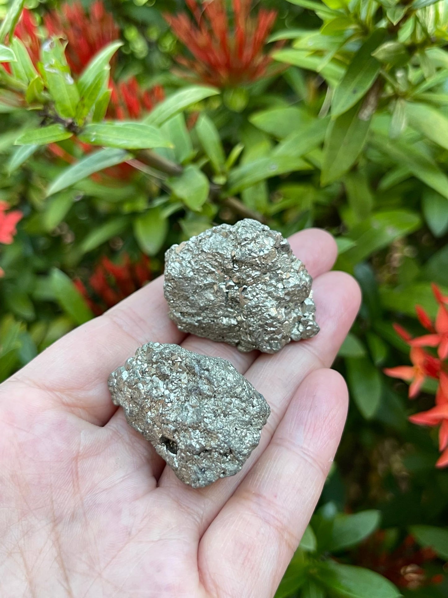 GAF TREASURES Wholesale Raw Pyrite Crystals, Natural Pyrite Stone, Natural Rough Pyrite Crystals, Pyrite Rough, Pyrite Healing Crystals (Pyrite, 0.25 Pound)