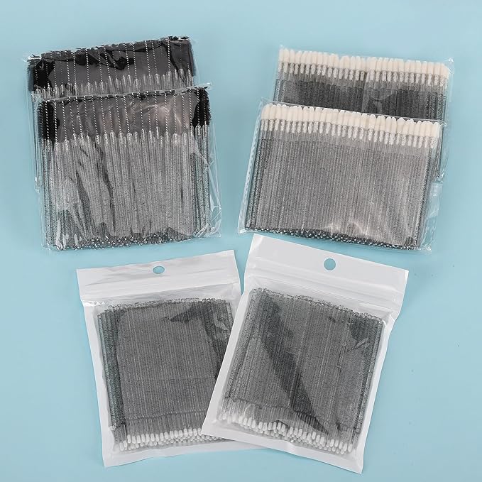600 PCS Eyelash Extension Supplies Kit, 200 Spoolies Mascara Wands Disposable 200 Lip Brushes 200 Micro Swabs Black Eyelash Brushes Makeup Applicator Tool