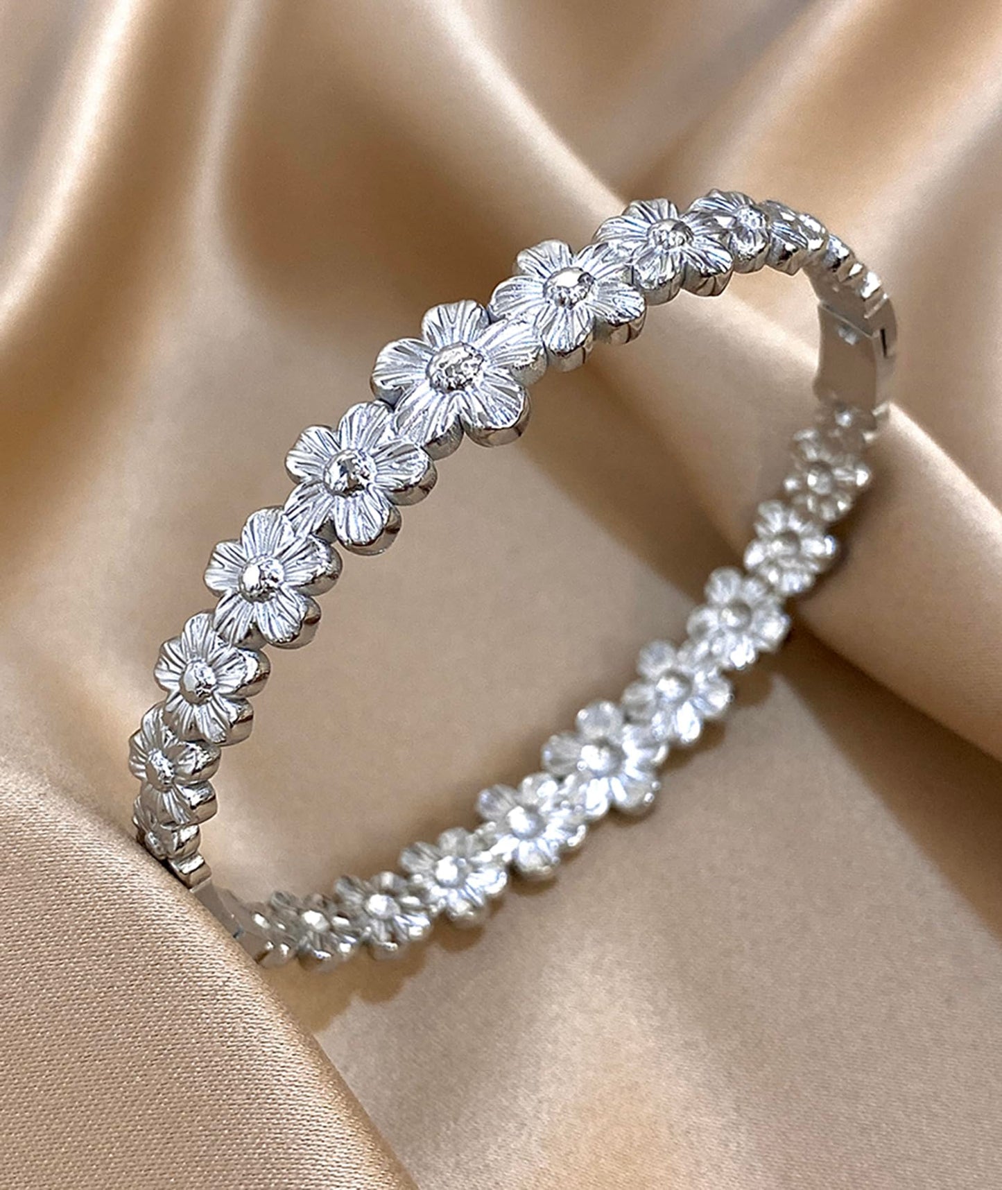 hotoo Silver Flower Bangle Bracelets for Women Cute Stackable Stainless Steel Cuff Bracelet Mother Daughter Sister