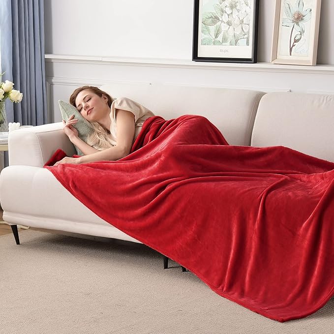 SOCHOW Flannel Fleece Blanket Throw Size, All Season Lightweight Super Soft Cozy Blanket for Bed or Couch, Classic Red, 50x60 inches