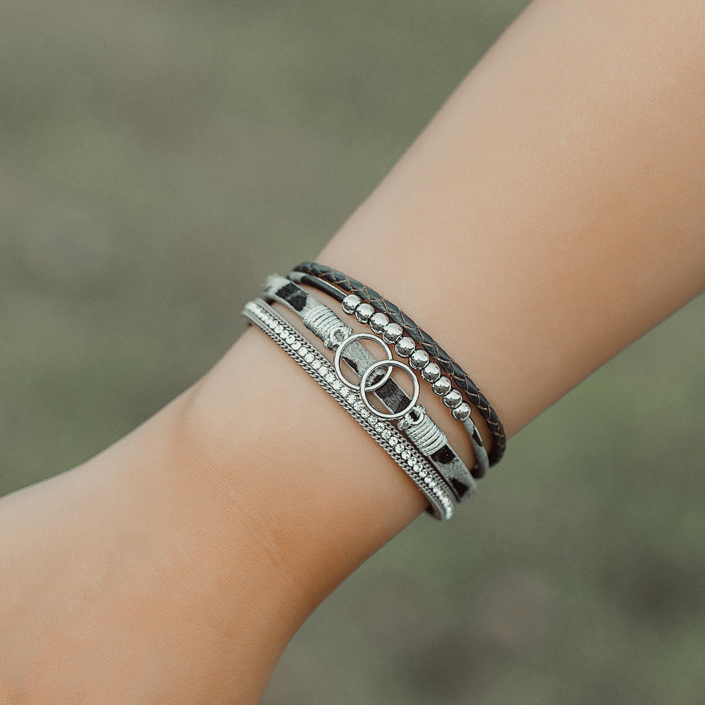 FANCY SHINY Boho Leather Wrap Bracelet Stackable Beaded Infinity Chunky Cuff Bracelets with Magnetic Clasp Western Hippie Outfits Jewelry Gifts for Women(Grey Leopard)