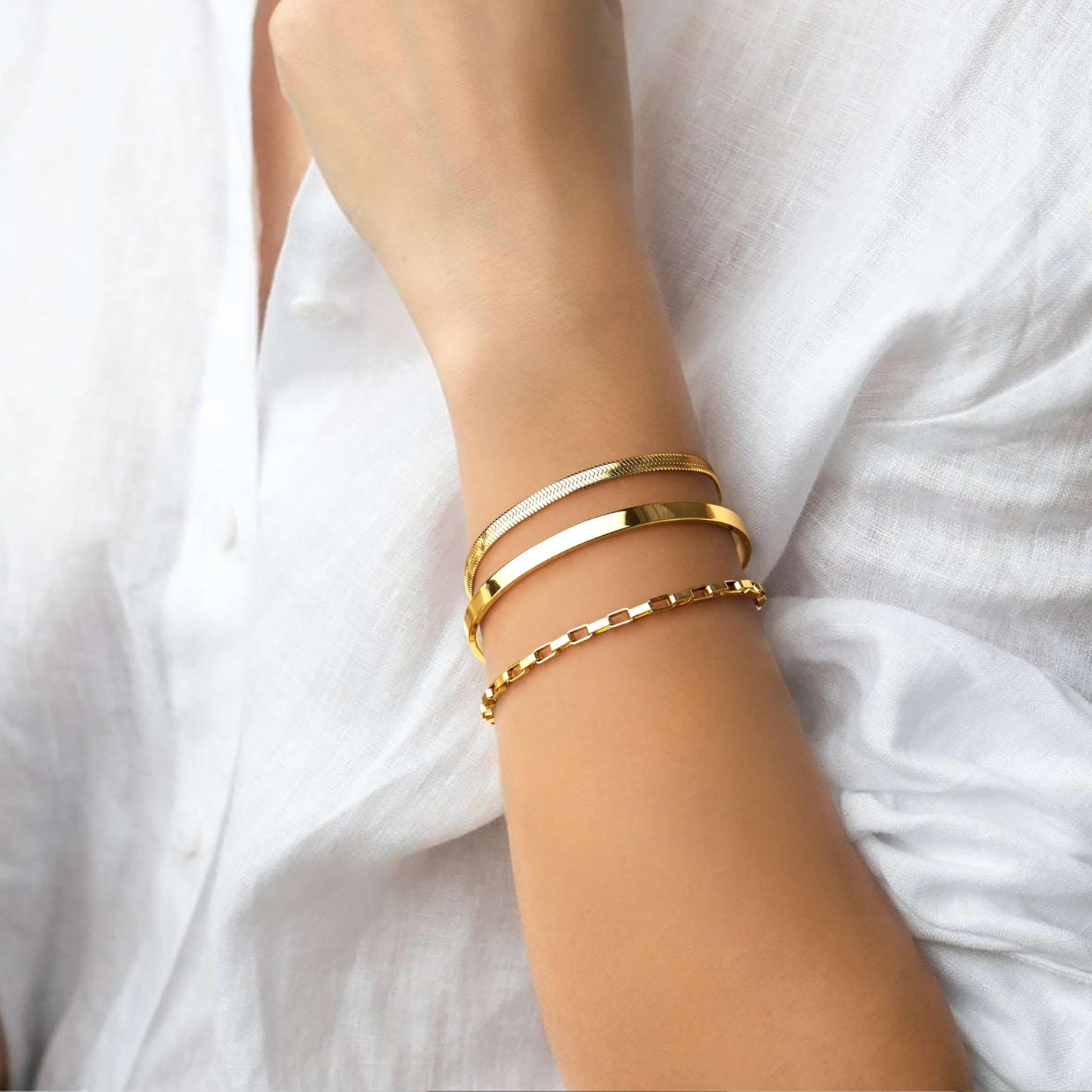 Gold Bracelets for Women Non Tarnish Bangle Cuff, Stackable Bracelet Set on Chunky Bangle Cuff, Box Link, Paperclip, Herringbone, Figaro Chain, Adjustable Waterproof Non Tarnish Jewelry Gifts for Women