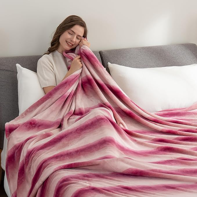 Berkshire Blanket-Classic Heavyweight Warm Soft Printed VelvetLoft® Plush Blanket, King Size Soft Fuzzy Blanket for Couch Sofa Bed, Purple Pitch, 90in x 108in