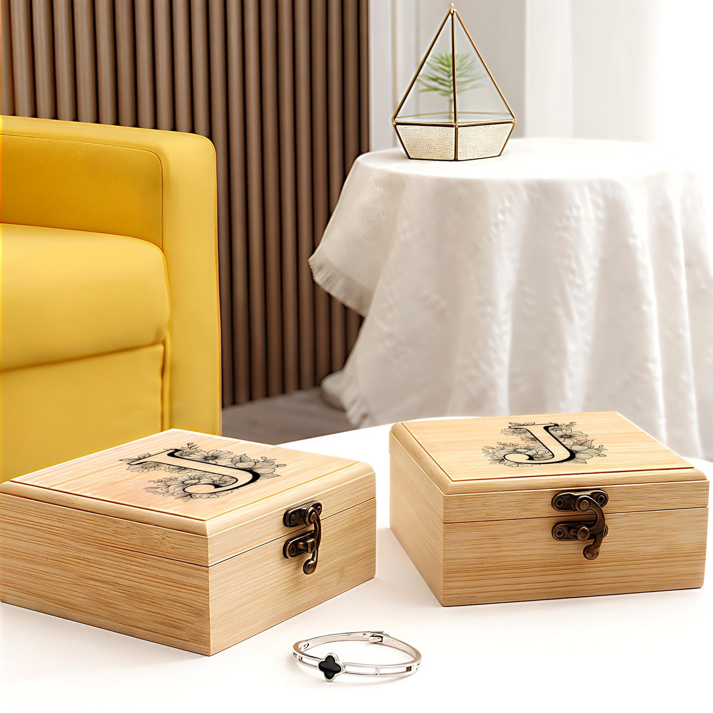 BJDAMAI Trinket Keepsake Decorative Memory Jewelry Storage Box, Personalized Cute Cool Novelty Mini Practical Trendy Tiny Artsy Western Country Gifts (Letter J)