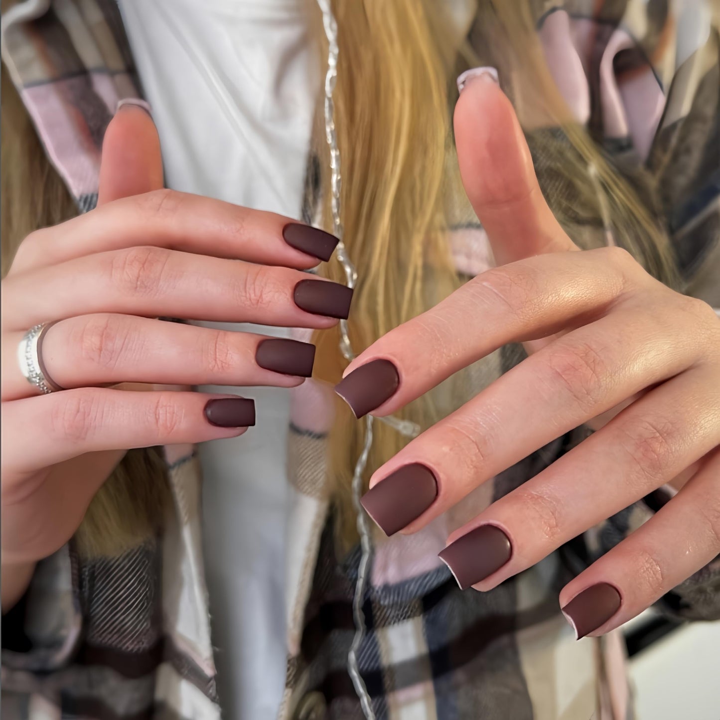 Matte Brown Press on Nails Short Square, Maroon Fake Nails Short Square Nails Press ons, Soft Gel Acrylic Glue on Nails Stick on for Women Fall Winter 24 Pcs