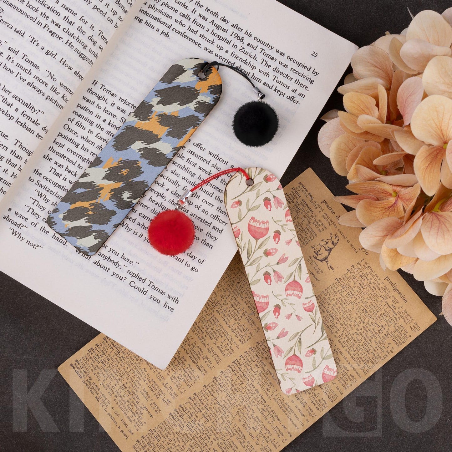 KINCHYGO, 50 Set Wooden Bookmarks Blank Unfinished Blank Bookmarks with Colorful Pom Pom Bookmark Tassels for DIY Crafts