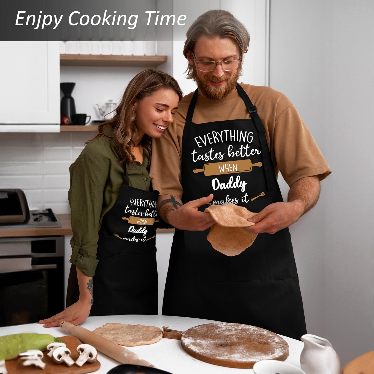 COWEB Daddy Gifts Apron, Daddy Dad Gifts for Father's Day Birthday from Daughters Sons, Father Kitchen Baking BBQ Aprons, Waterproof Adjustable Cooking Apron for Kitchen