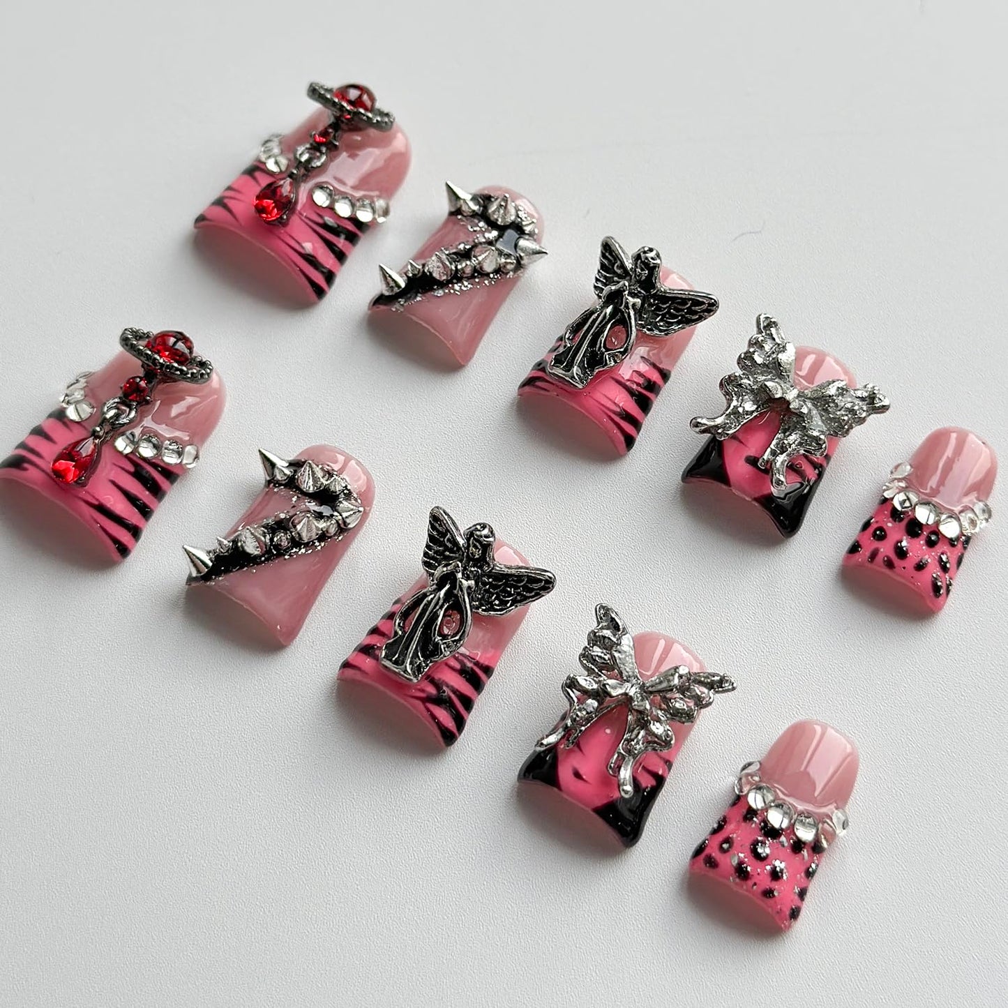 Luxury Press on Nails Short Duck Handmade 3D Unique Reusable ABS Material Fake Nails Pink French Tip False Nails with Designs Butterfly Rhinestones Rivet Glossy Glue on Nail Thick Acrylic Nail(S)