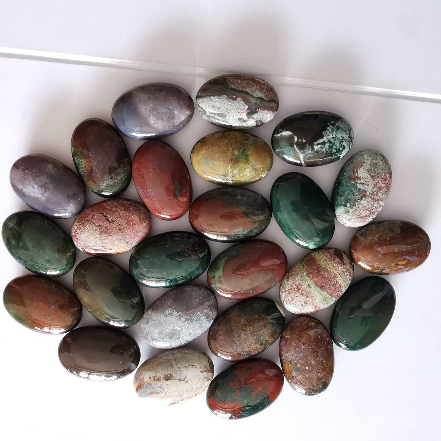 Loveliome Natural India Agate Oval Polished Worry Stones, Healing Crystal Indoor Fountain Stones Massage Energy Anxiety Relief Items
