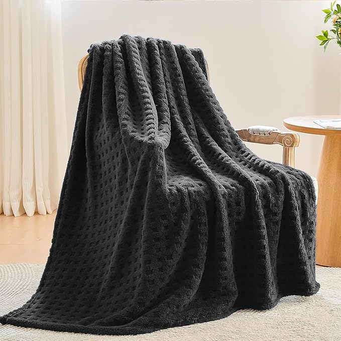 NEWCOSPLAY Super Soft Twin Blanket Black Premium Silky Flannel Fleece 3D Waffle Checkered Lightweight Bed Blanket All Season Use (Black, Twin(60"x80"))