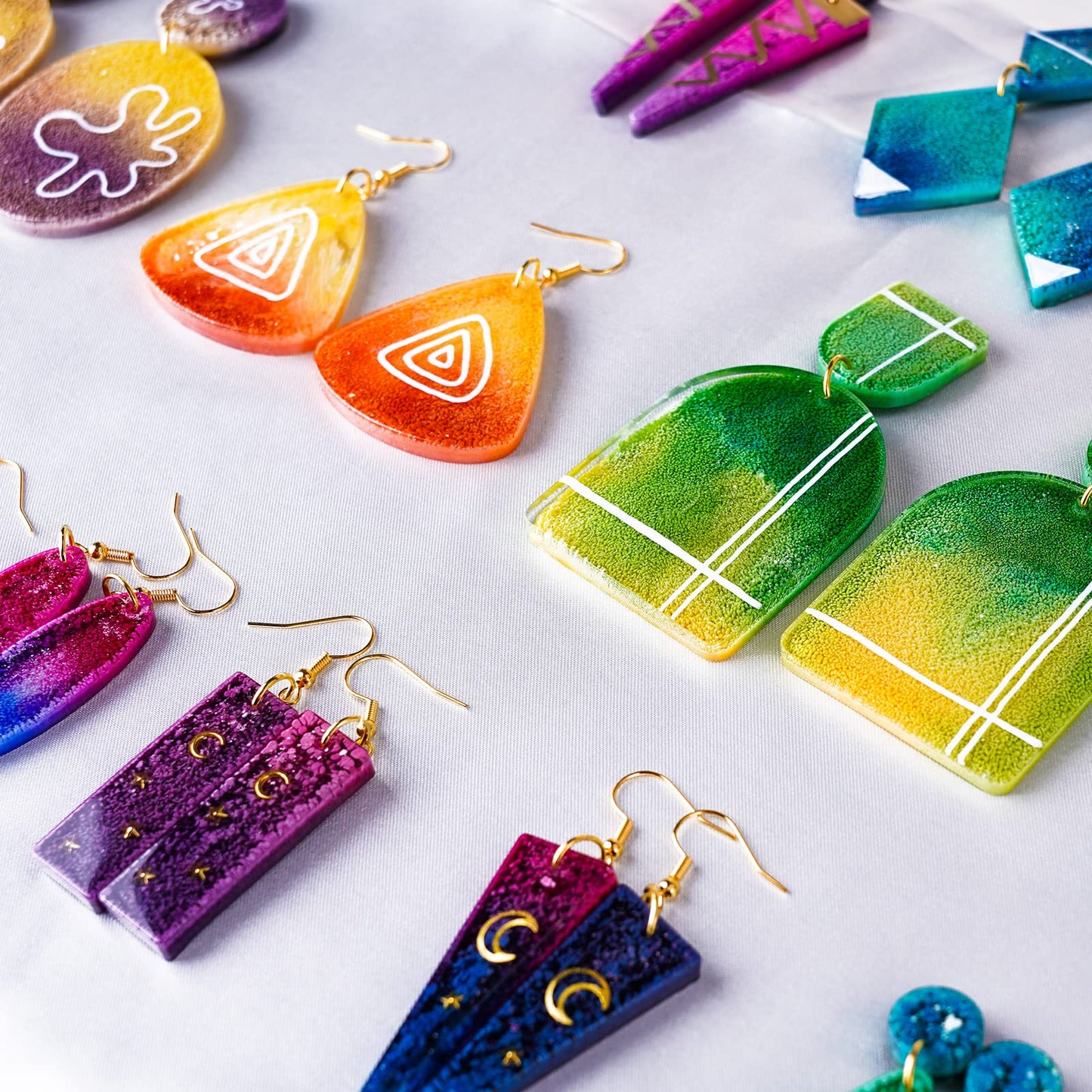 LET'S RESIN Resin Earring Mold, 171 Pcs Resin Jewelry Molds Making Kit with 11 Pack Variety Shape Silicone Molds, Earring Molds for Epoxy Pendant, Earrings, Necklace, Keychains