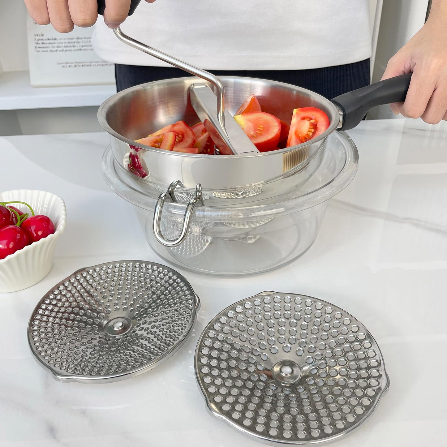 Stainless Steel Ergonomic Food Mill with 3 Grinding Discs, Compralo Rotary Food Mill for Tomato Apple Sauce, Puree, Mashed Potatoes, Jams, Dishwasher Safe