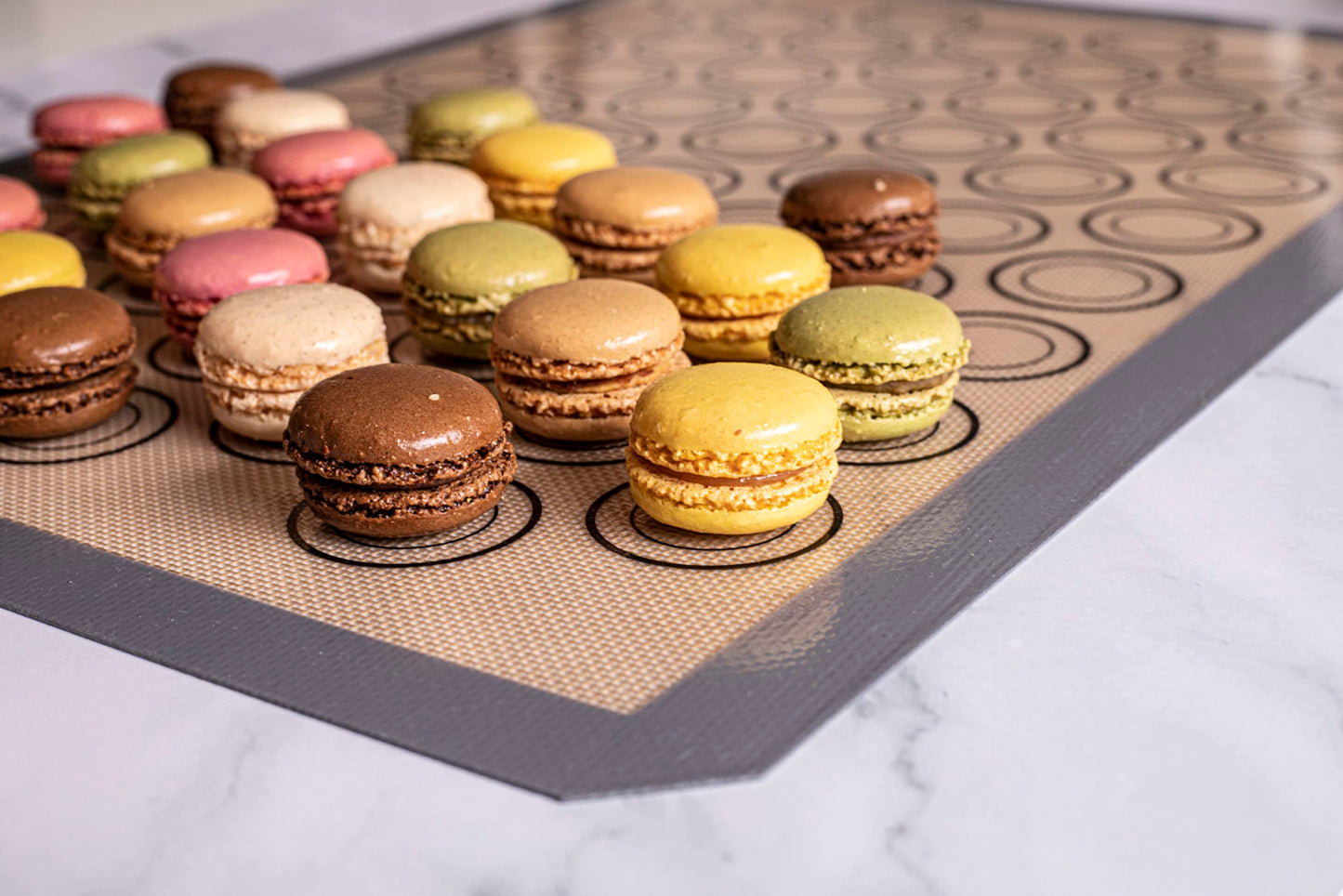 Macaron Silicone Baking Mats - Set of 2 - Full Size - 16 x 24 in (40 x 60 cm), Non-Stick Macaron Mat for Perfect Baking - Dishwasher & Oven Safe, Ideal for Macarons, Cookies, Bread, and More