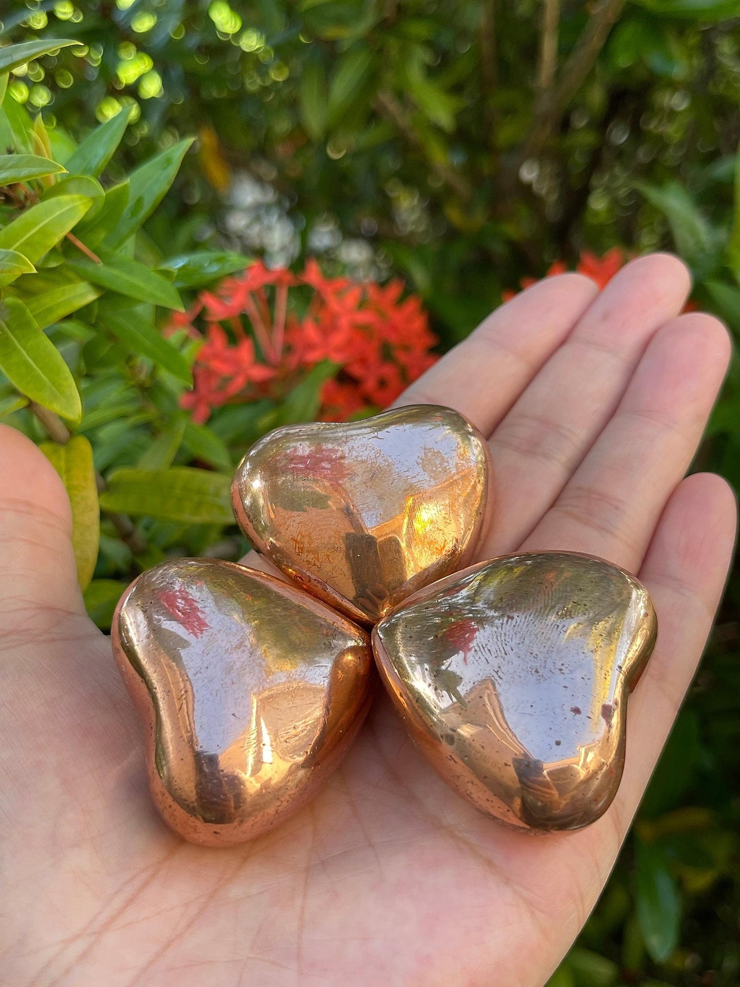 GAF TREASURES Copper Gemstone Hearts, Polished Copper Puffy Hearts, Copper Crystal Palm Stone, Copper Healing Crystal Hearts (1 Heart