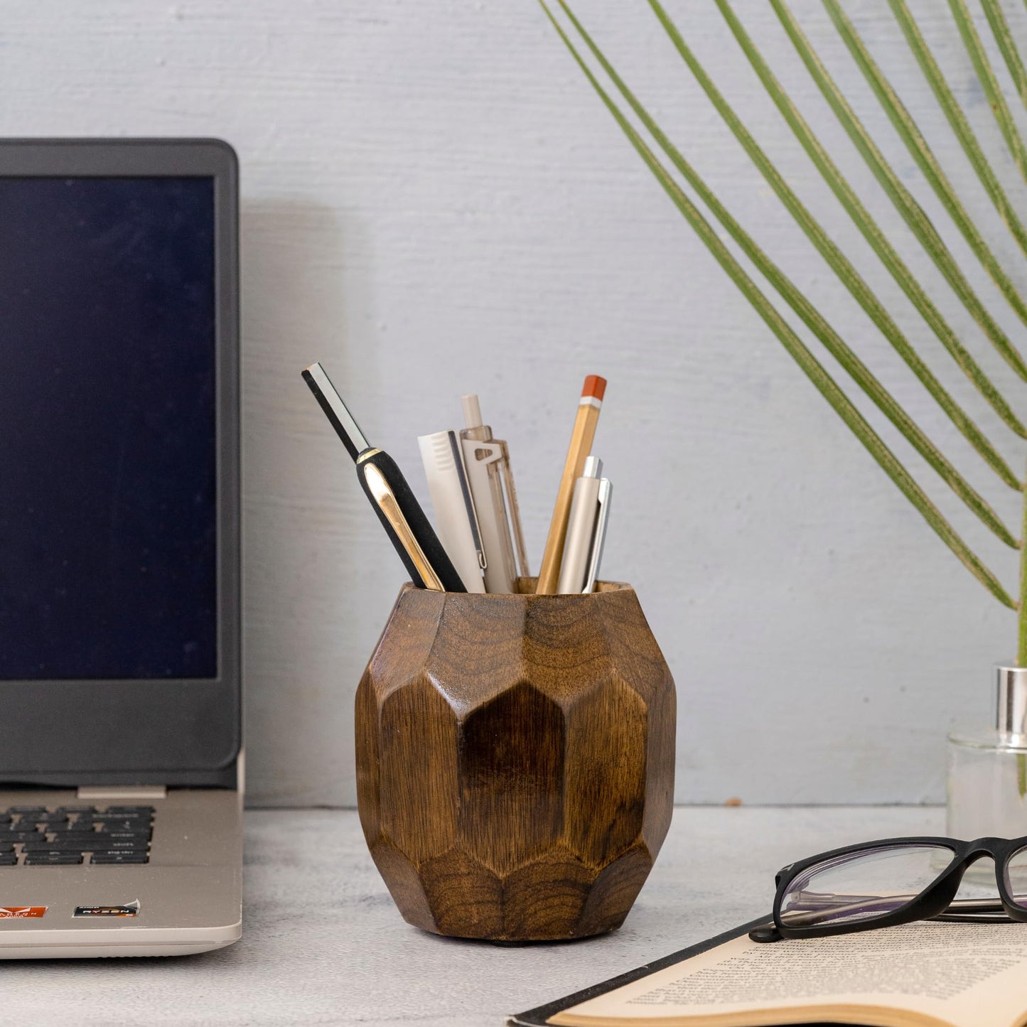 Mie Creations Geometric Wooden Pencil Holder for Desk Table | Wood Pen Cup Stand for Office, Cute Desktop Organizer for Makeup Brushes, Stationery Decor | Rustic Christmas Holiday Gifts- Brown 4''