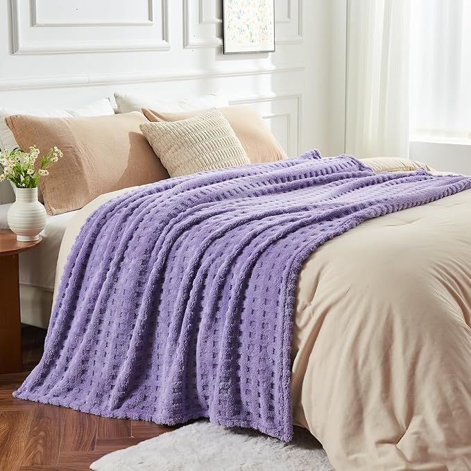 NEWCOSPLAY Super Soft Queen Blanket Lavender Premium Silky Flannel Fleece 3D Waffle Checkered Lightweight Bed Blanket All Season Use (Lavender, Queen(90"x90"))