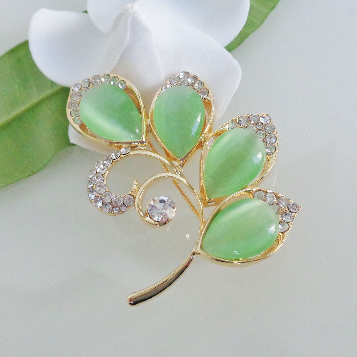 Navachi 18k Gold Plated Green Opal Leaves Crystal Branches Az7853 Brooch Pin