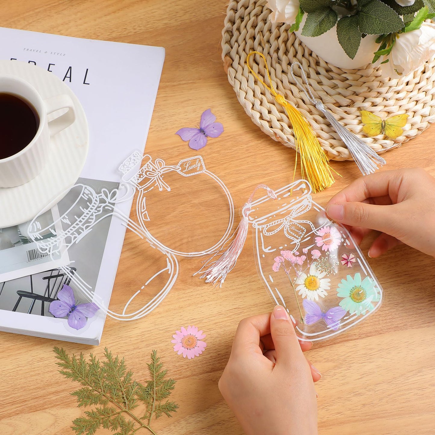 TaoBary 152 Pcs DIY Transparent Dried Flower Bookmark Set Handmade DIY Bookmarks with Dried Pressed Flowers Leaves Butterfly Stickers Colorful Tassels and Tweezers for Reader Writer(Macaron Color)