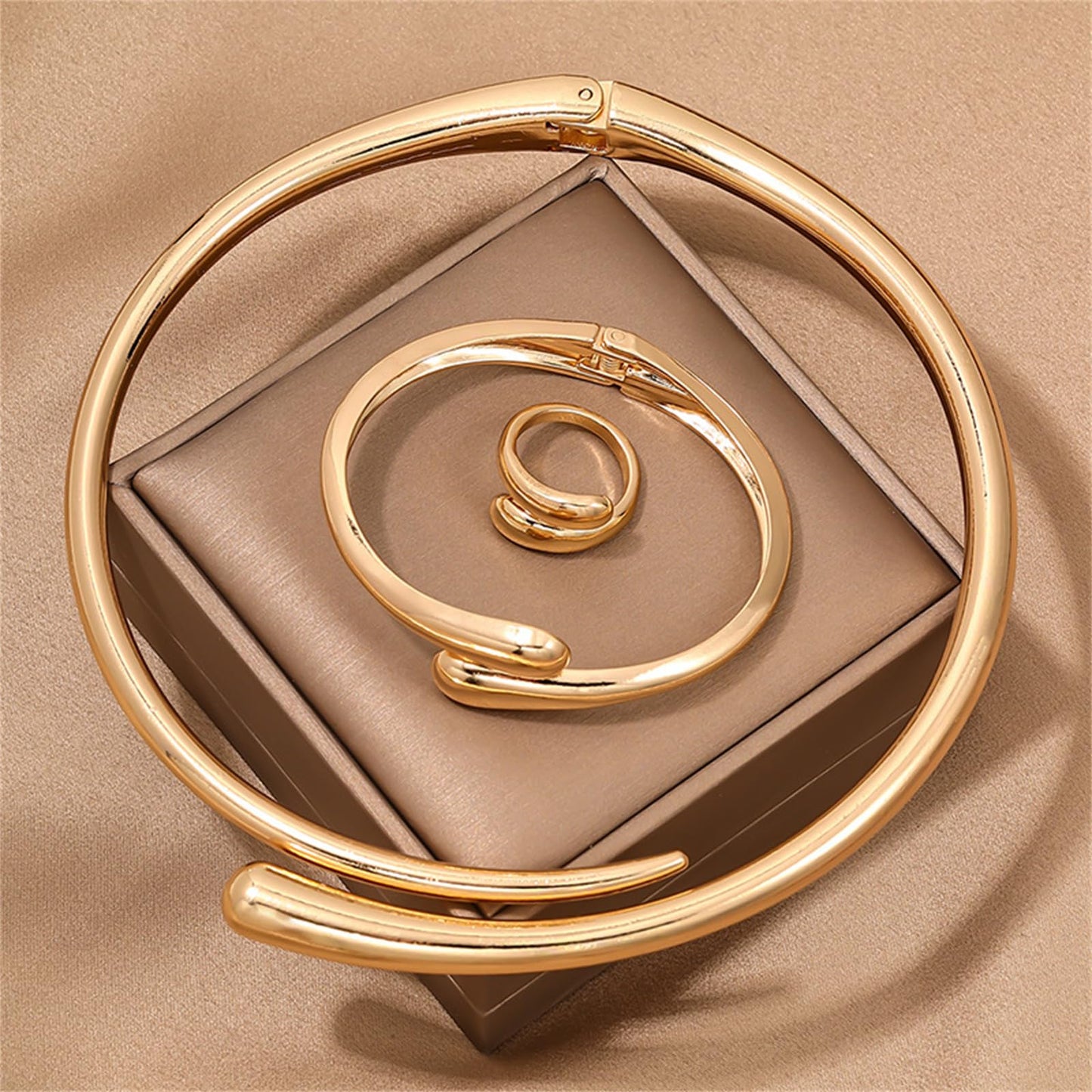 Hcrohihit Chunky Thick Cuff Bangle Bracelet for Women,Minimalist Adjustable Open Cuff Bracelet and Ring Collar Set,Polished Statement Cuff Bangle,Fashion Jewelry (C Gold)