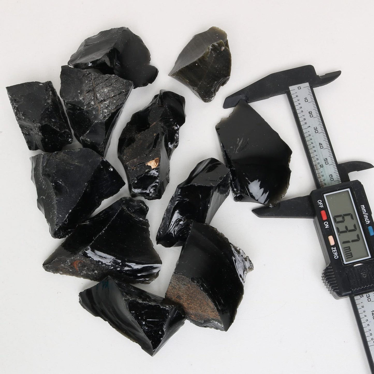 REAL-GEMS Natural Raw Healing Crystals Rough Stones for Tumbling, Cabbing, Polishing, Wire Wrapping, Wicca & Reiki Crystal Healing, Mix Gemstones,7 Chakra (Black Obsidian)