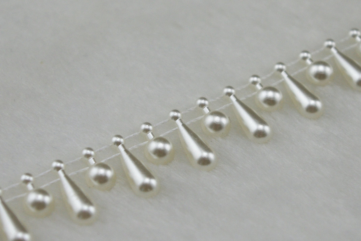 10 Yards 3/5" Width Ivory Teardrop Pearl Rhinestone Chain Sew On Trims Wedding Dress Decoration LZ97