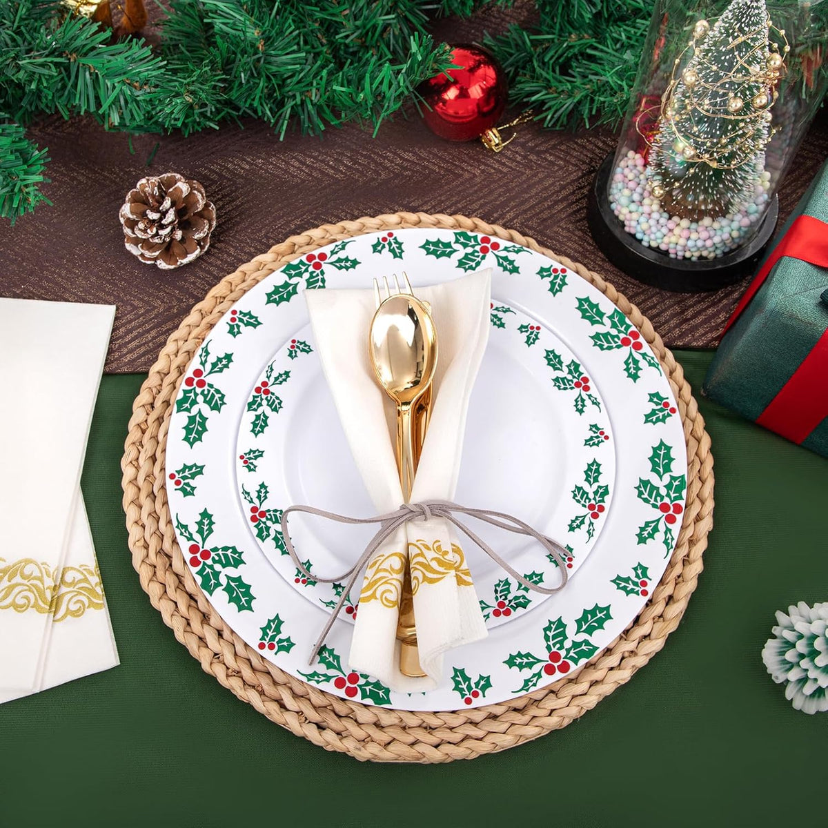 FLOWERCAT 175 PCS Christmas Plates set & Holly Berry Plates - Christmas plates disposable Include 50 Christmas Plastic Plates,25 forks, 25 knives, 25 spoons, 25 napkins Ideal for Xmas Party