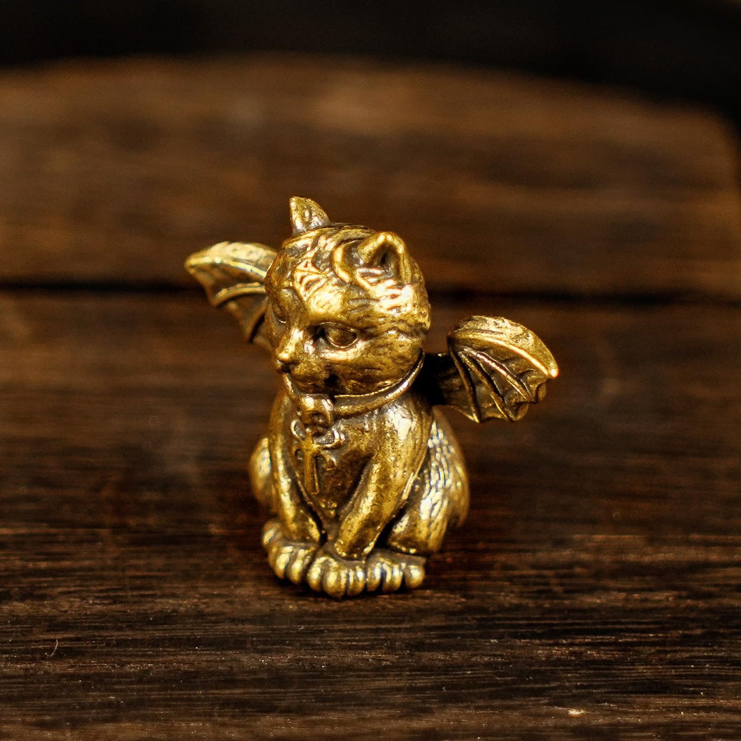 CHOVY Retro Handcrafted Evil Cat Sculpture - 100% Solid Brass Demon Cat Figurine with Wings & Fangs | Gothic Dark Fantasy Desktop Decor, Collectible Art Piece Unique Gift