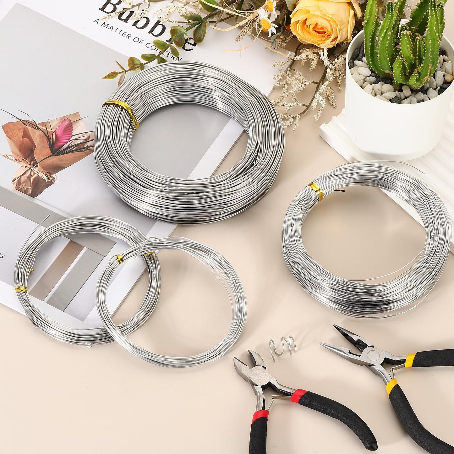 MECCANIXITY 65 Feet Aluminum Craft Wire, 18 Gauge (1mm) Sculpting Metal Armature Craft Wire for DIY Jewelry Making Beading Floral with Cutter Silver, 2 Pcs