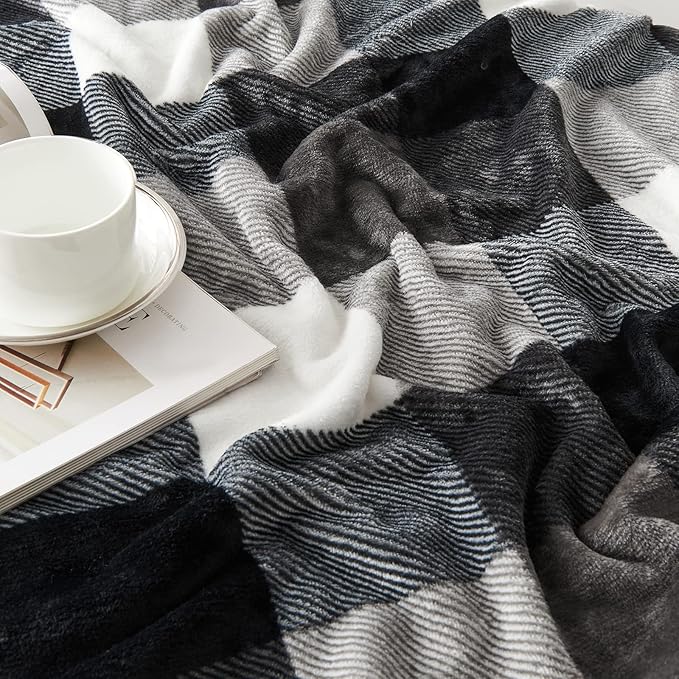 SOCHOW Buffalo Plaid Flannel Fleece Throw Blanket 90 x 108 Inches, Soft Lightweight Cozy All Season Black/White Checkered Blanket for Bed, Couch, Car
