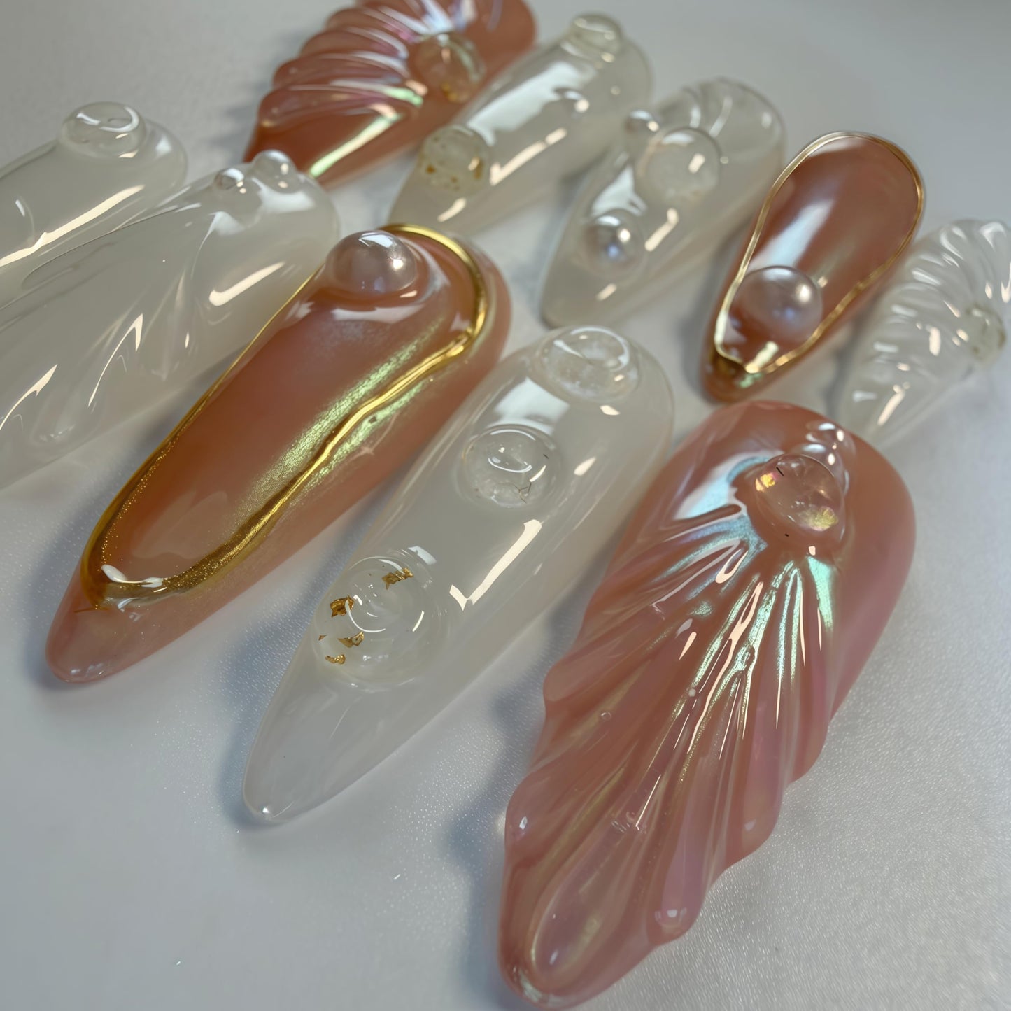 Handcrafted Press On Nails Iridescent Shell Luster Mermaid Texture Pearl Gold Edge Caviar Decor 100% Handmade Realistic Artistic Fake Nails Gifts For Women (Mermaid Shell Gloss Pearl, Medium L)