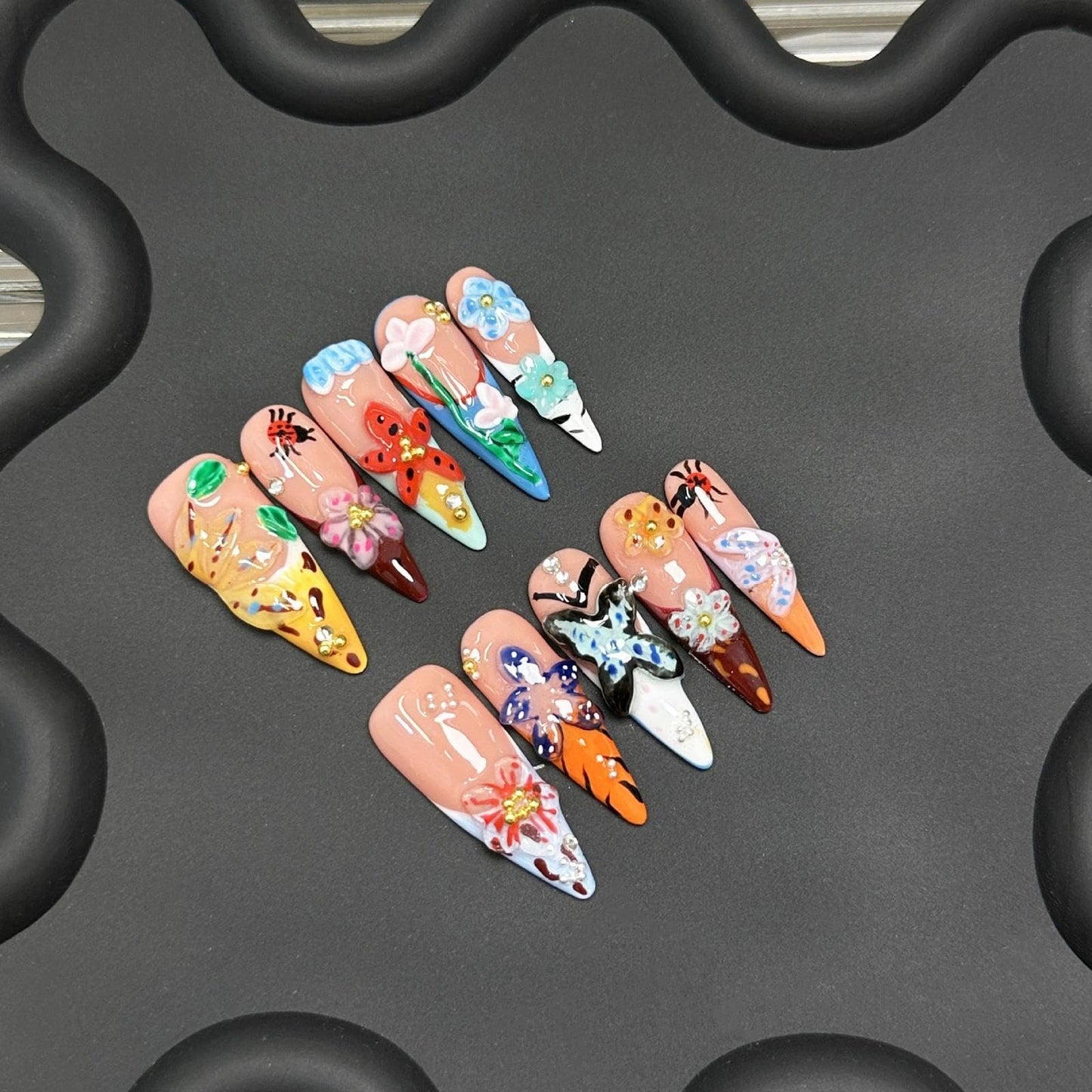 Handmade 3D Sweet Pastoral 3D Floral Stiletto Press On Nails, Playful Rhinestone Artisan Nails Set, Reusable Glossy Press-ons with Tool Kit(S)
