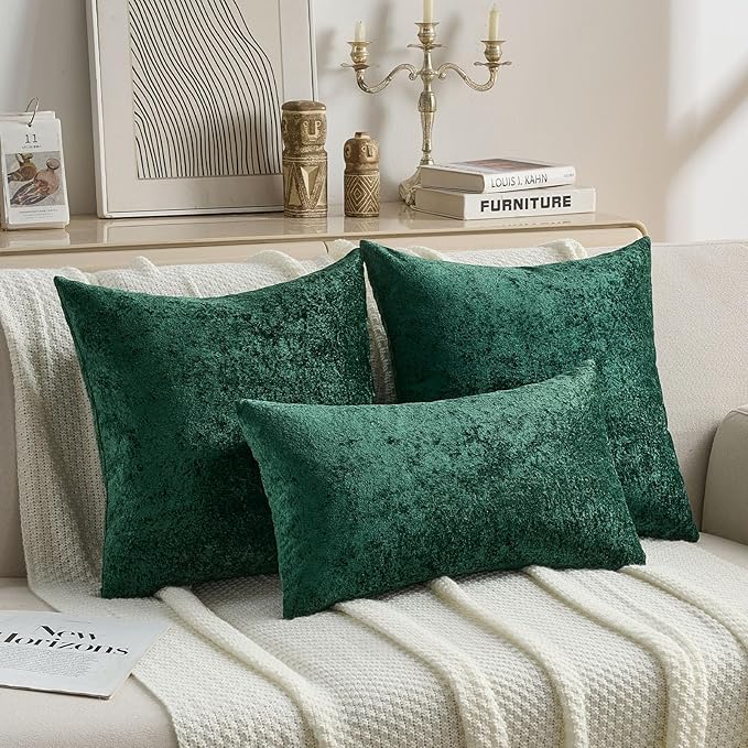 FUTEI Christmas Dark Green Flannel Throw Pillow Covers 18x18 Inch Set of 2,Soft Dimensional Textured Cushion Cases,Modern Home Decor for Couch Living Room