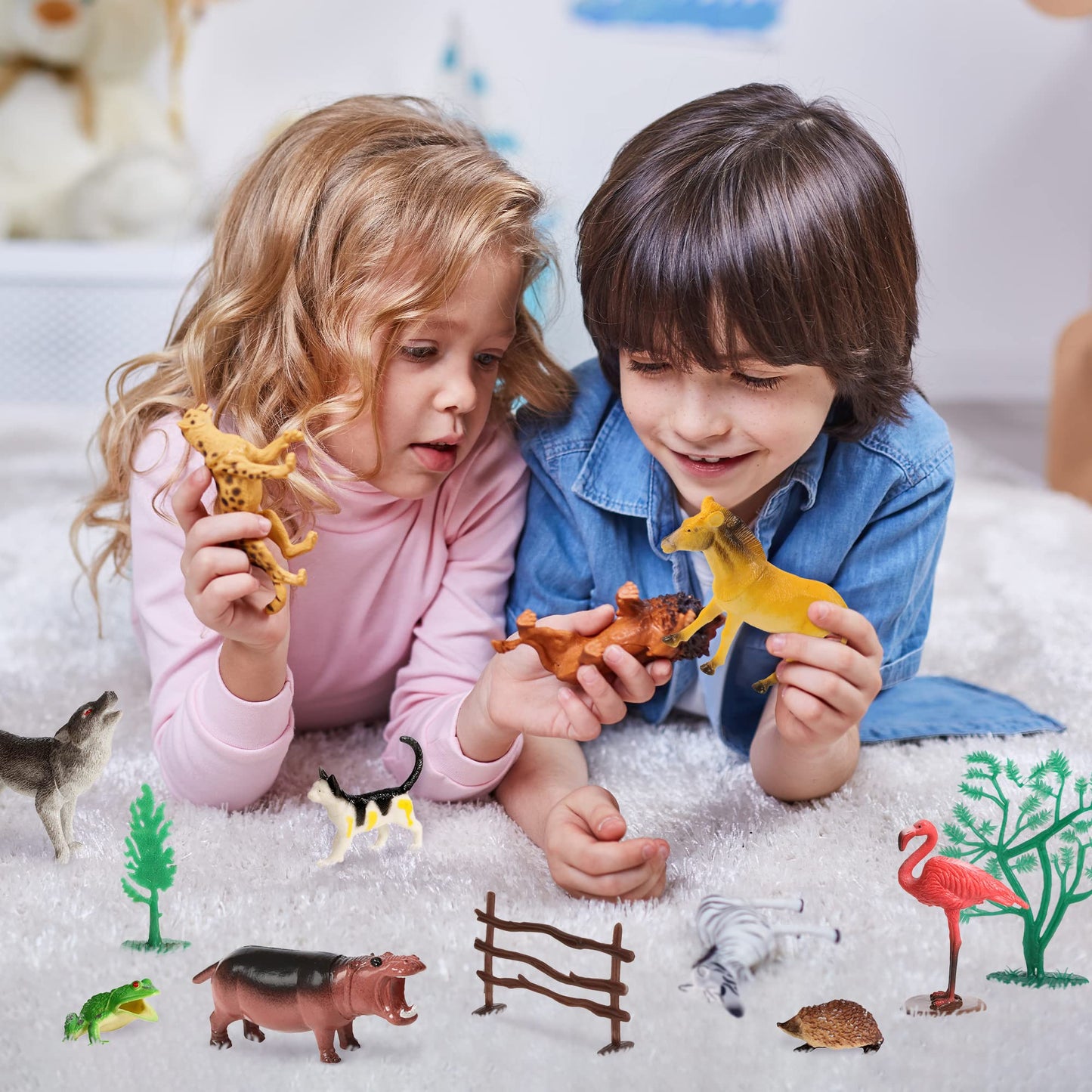 100Piece Set of Animals Figures & Accessories in Storage Container