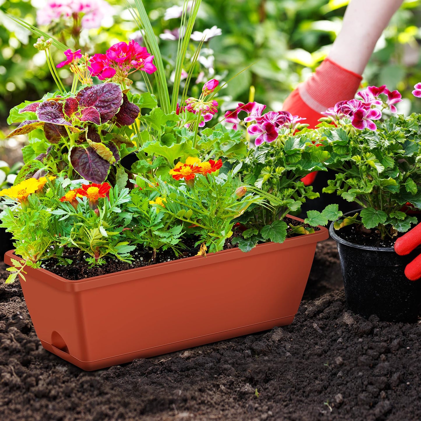 CADUKE Railing Planter Boxes Deck 2 Pack Railing Flower Box with Adjustable Bracket 17 Inch Window Boxes Rectangle Window Deck Hanging Planters Boxes for Outdoor Patio, Red