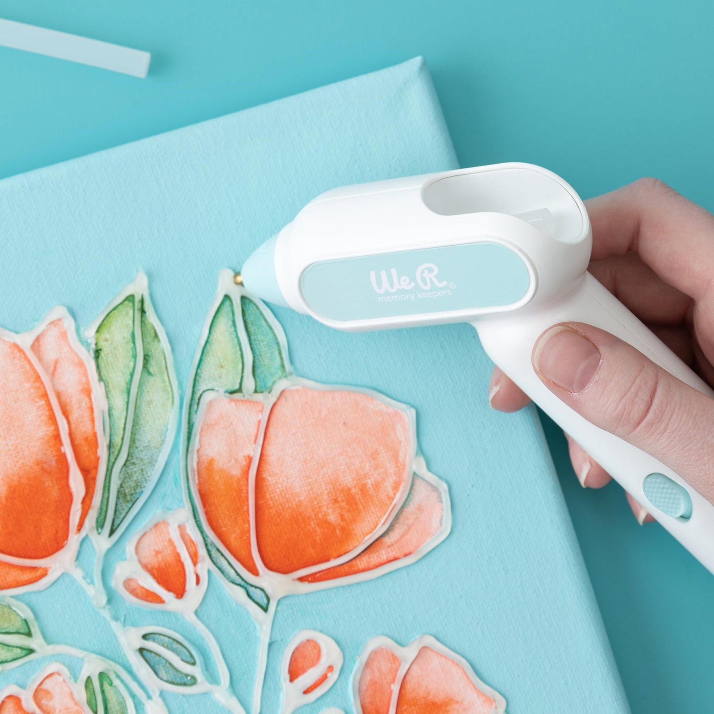 We R Memory Keepers Cordless Creative Flow Hot Glue Gun Kit, Quick Heat, Rechargeable Glue Gun and Sticks Set, Includes 20 Glue Sticks, Hot Glue Gun Cordless & Rechargeable