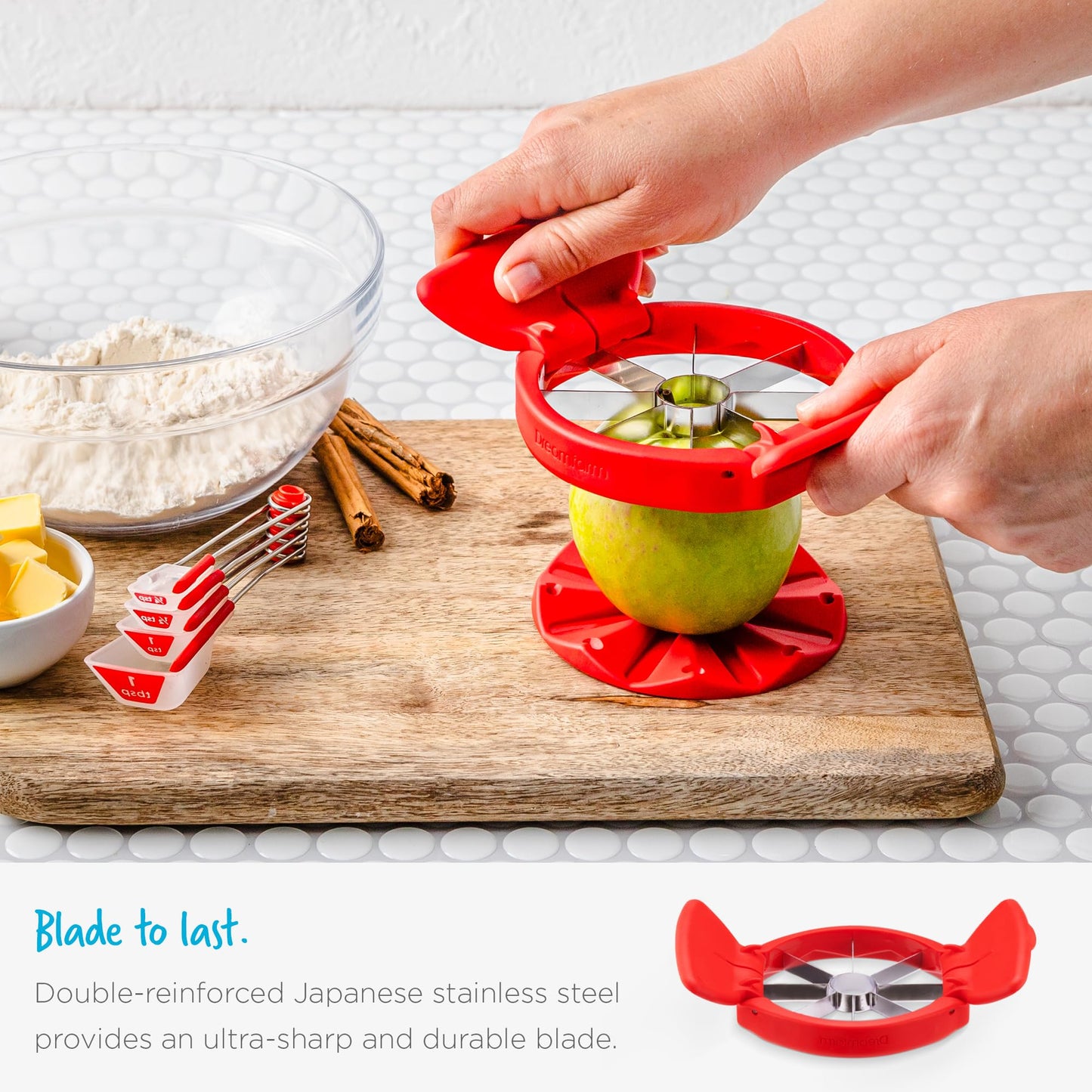 Dreamfarm Flapple Fold-Flat, Space-Saving Apple Corer & 8-Piece Apple Slicer - Red